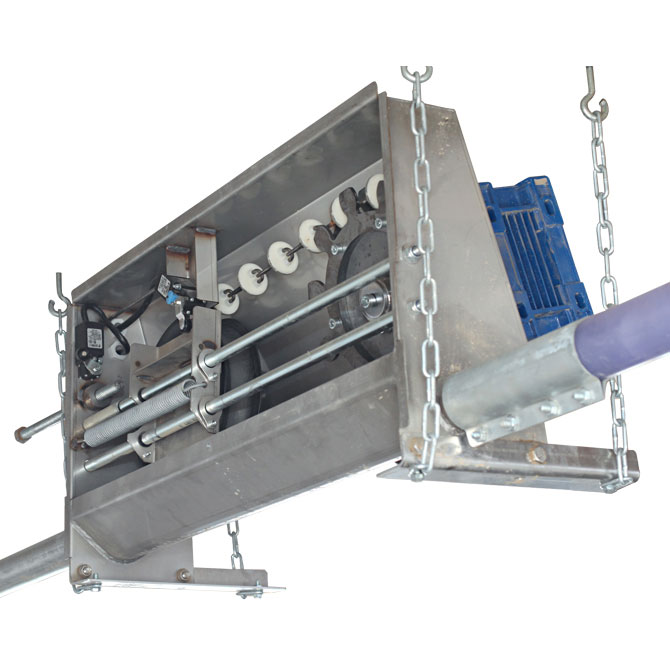 The Grow-Disk drive unit is built using quality components and efficiently powers the system to meet the feed delivery needs of both sow and finishing farms. Interior view with side cover removed shown.