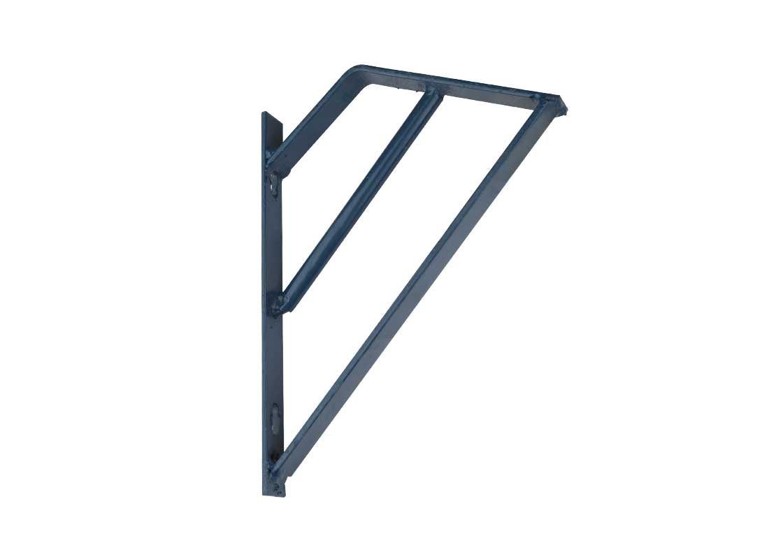 Optional blocker panels are available to bolt inside the feed trough to prevent small pigs from being able to pass through the feeder into another pen when mounting in-line with gating panels.