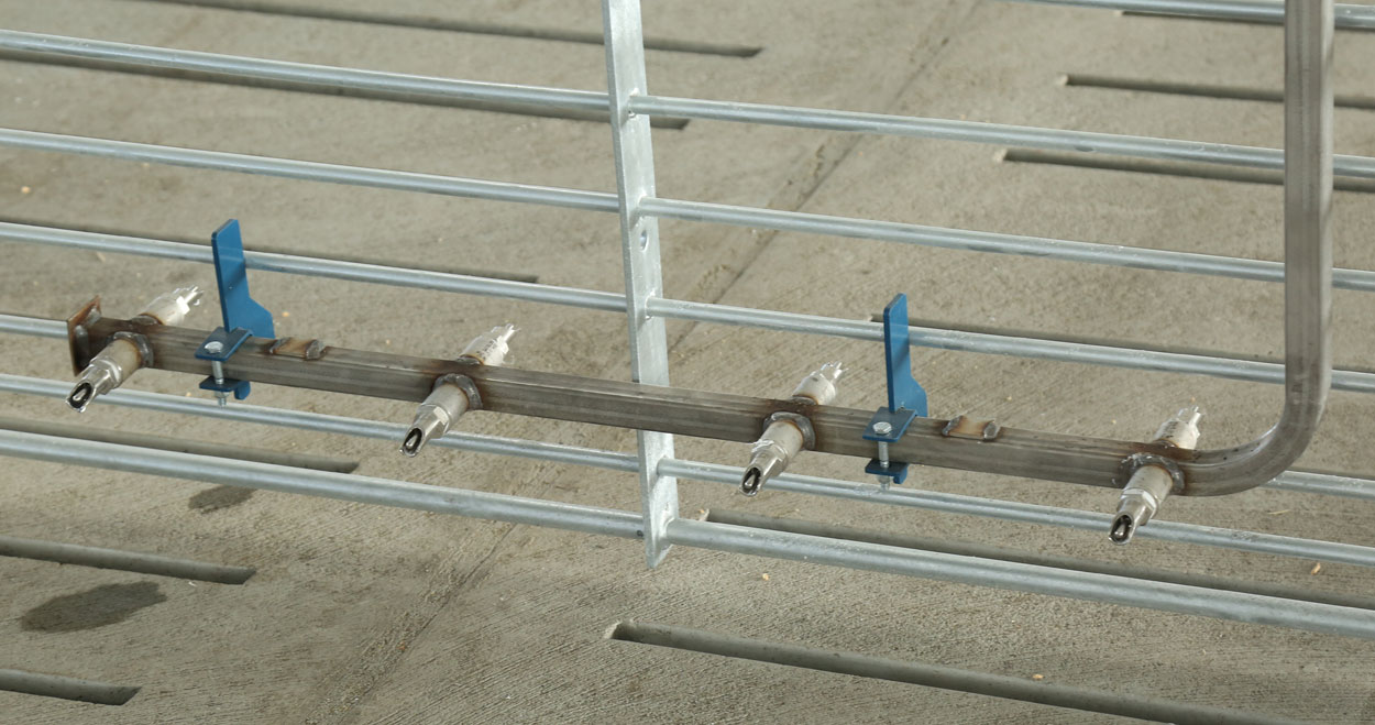 Pig Farm Nipple Water Bar Installation